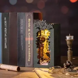 Maqueta Sujetalibros Magic House
