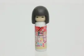 Gomas de Borrar Puzzle Kokeshi Amarilla Rojo Bolsa