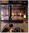 Living In Japan