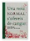 Una Noia N. o. r. m. a. l. S´ofereix de Cangur