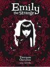 Emily The Strange. 3: Tiempos Oscuros