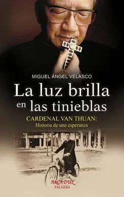 La Luz Brilla en las Tinieblas