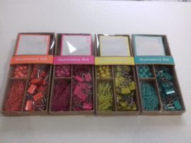 SET OFICINA PINS PINZAS CLIPS Y NOTAS ADHESIVAS 4