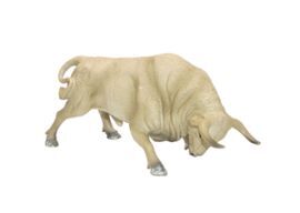 TORO BRAVO JABONERO EMBISTIENDO