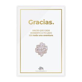 TARJETA STAMPING DORADO + PIN ERES MI MEJOR MOMENT