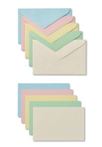 CAJA 100 TARJETAS Y SOBRES PASTEL SURTIDOS TAMAÑO