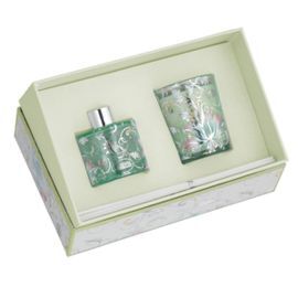 CAJA CON 50ML + STICKS + VELA 70GR - HOJAS VERDES