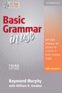 BASIC GRAMMAR IN USE STUDENT'S BOOK WITH ANSWERS AND CD-ROM (3ª ED.)