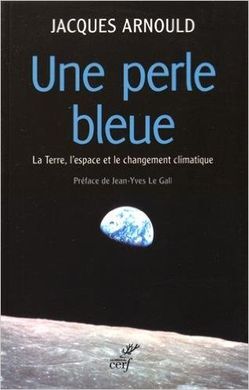 UNE PERLE BLEUE