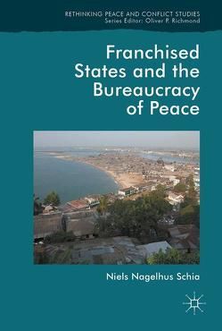 THE SYMBOLIC POLITICS OF EUROPEAN INTEGRATION. STAGING EUROPE