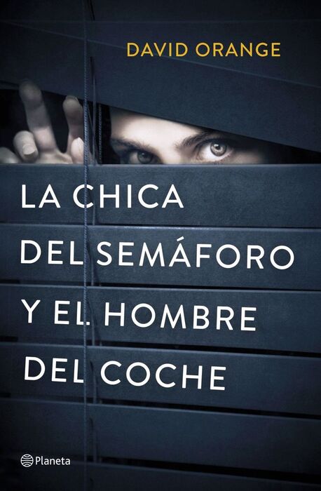 LA CHICA DEL SEMÁFORO Y EL HOMBRE DEL COCHE