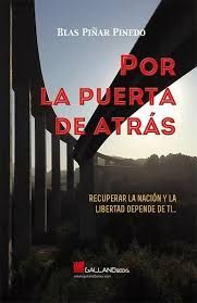 POR LA PUERTA DE ATRAS