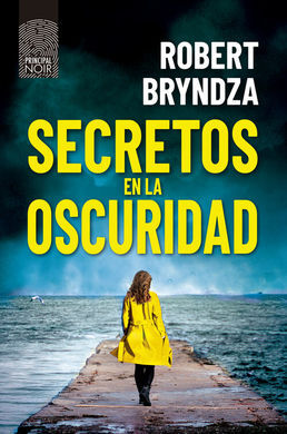 SECRETOS EN LA OSCURIDAD