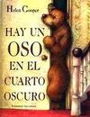 HAY UN OSO EN EL CUARTO OSCURO