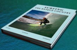 SURFING THE BASQUE COUNTRY - FUNTSEAN EN ESENCIA IN ESSENCE -